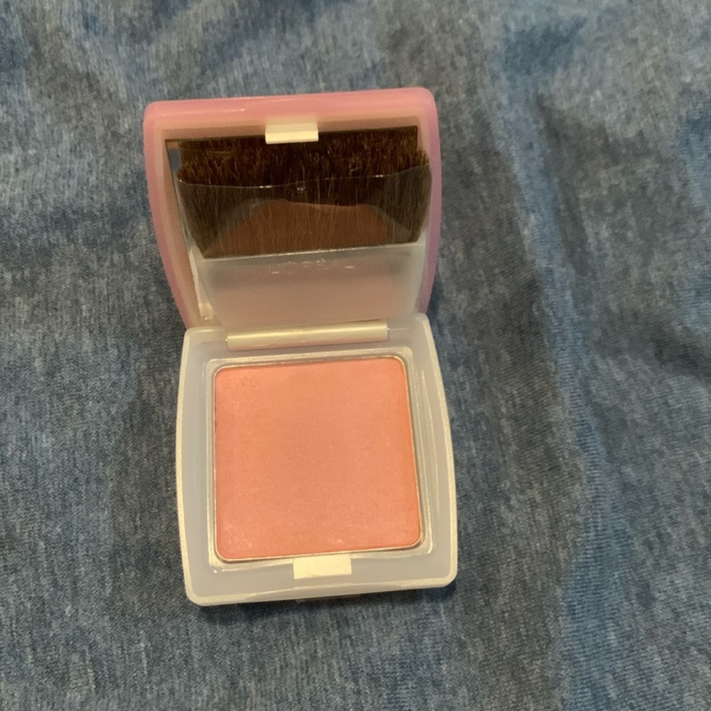 New L’Oréal Paris Blush compact